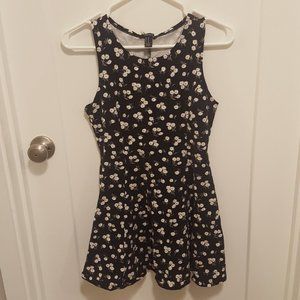 Forever 21 Black Daisy Dress